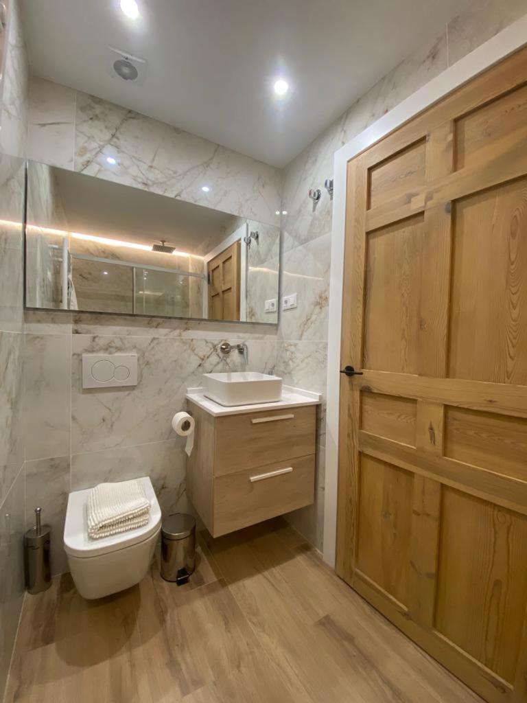 Apartamento Deluxe Casco Viejo Bilbao Exterior photo